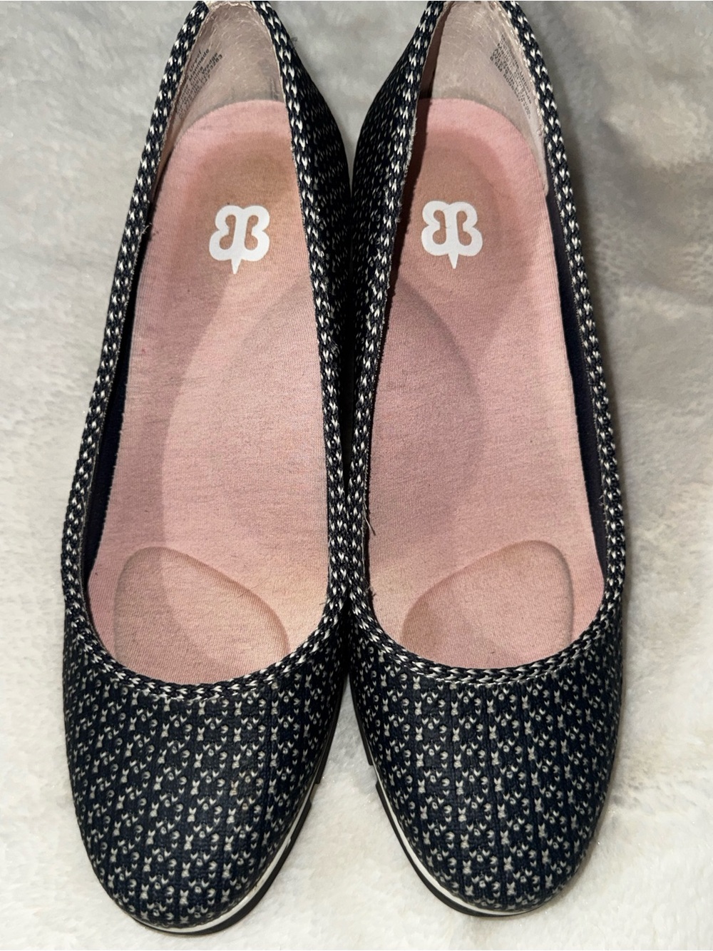 Betabrand Black Woven Pattern Wedge Flats with Pink Insole